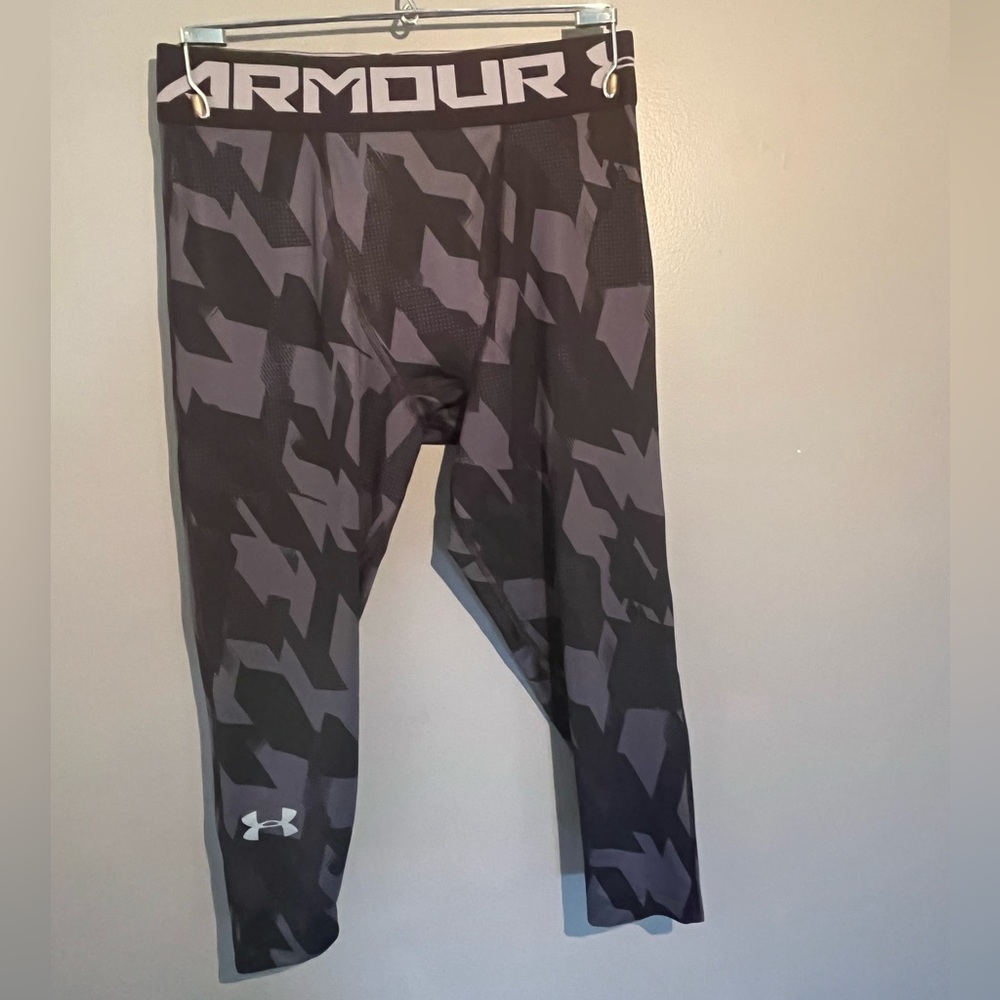 Under Armour 3/4 length HeatGear Leggins